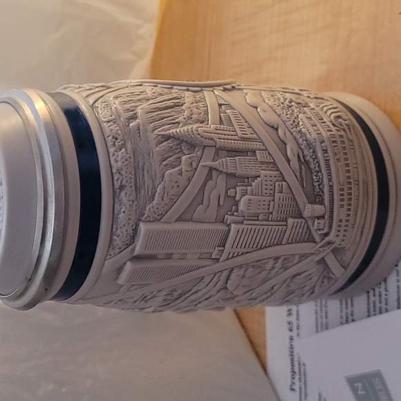 Avon Collectable Stein Numbered 2002 America The Beautiful Stein - Picture 4 of 11